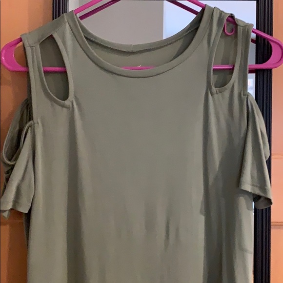 Alya Dress - Picture 4 of 7